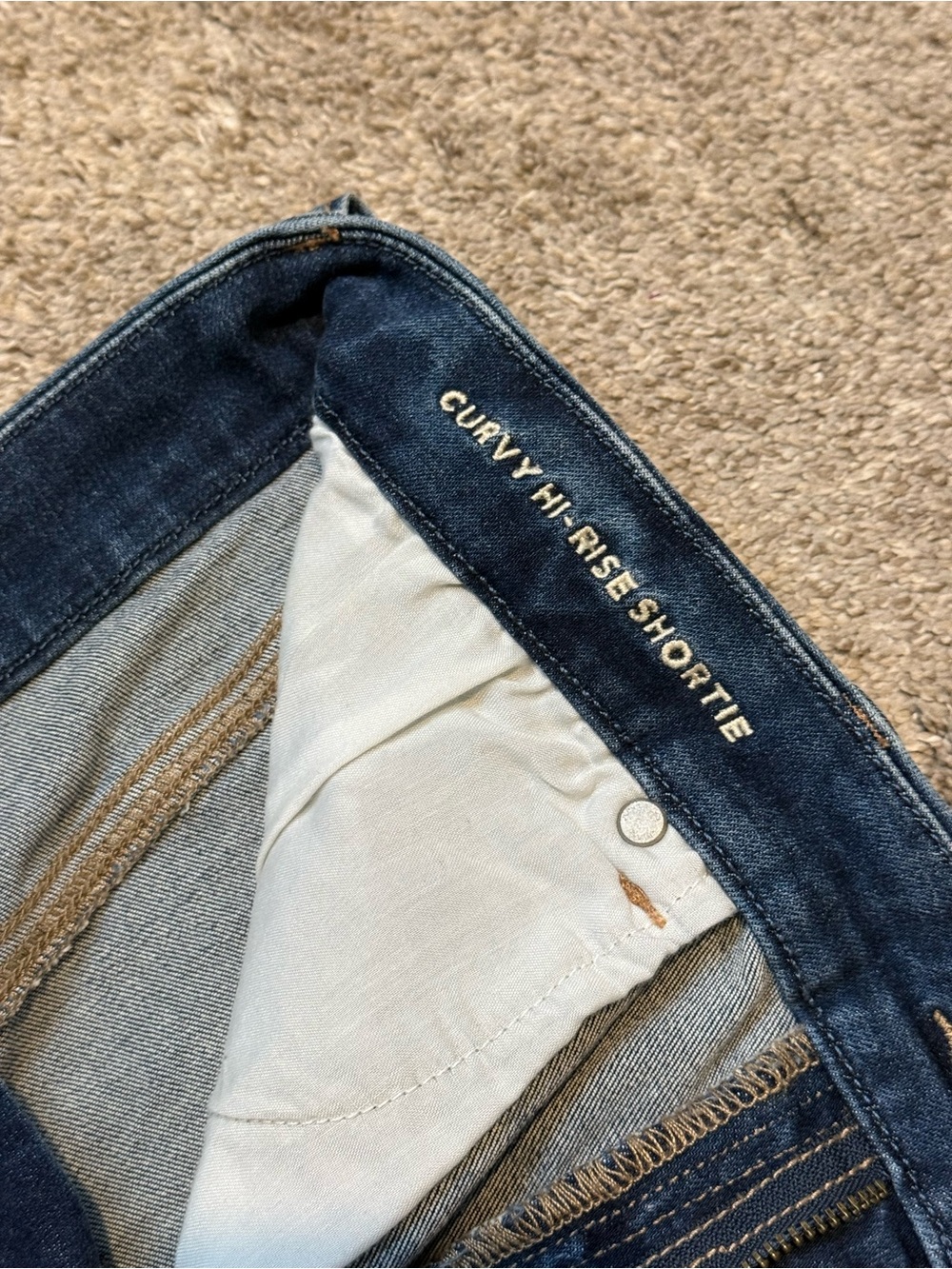 American Eagle Outfitters Curvy Hi-Rise Shortie - Picture 3 of 5